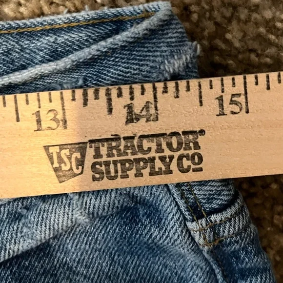 Madewell The Mom Jean in Melva Wash size 26 - Picture 15 of 16